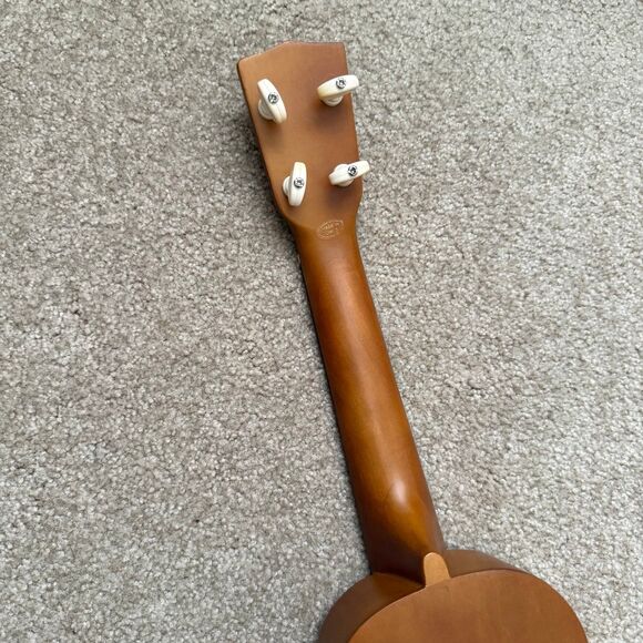 Mahalo Ukulele with Nubone Brown No U-50 Excellent Condition String Instrument - Picture 6 of 9